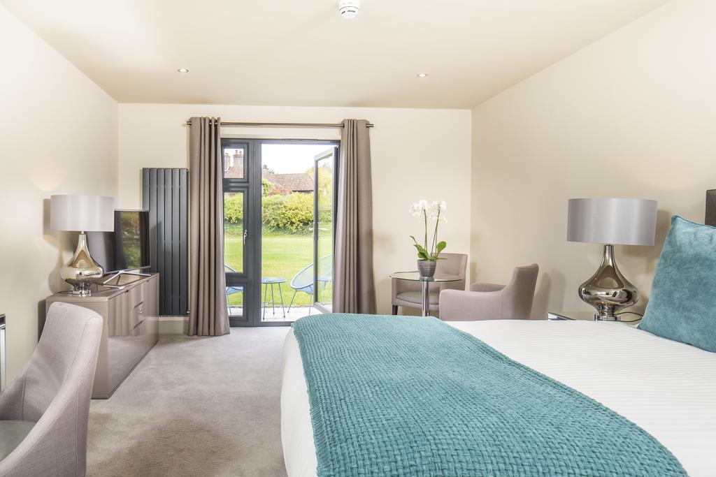 The Chequers Hotel 4*
