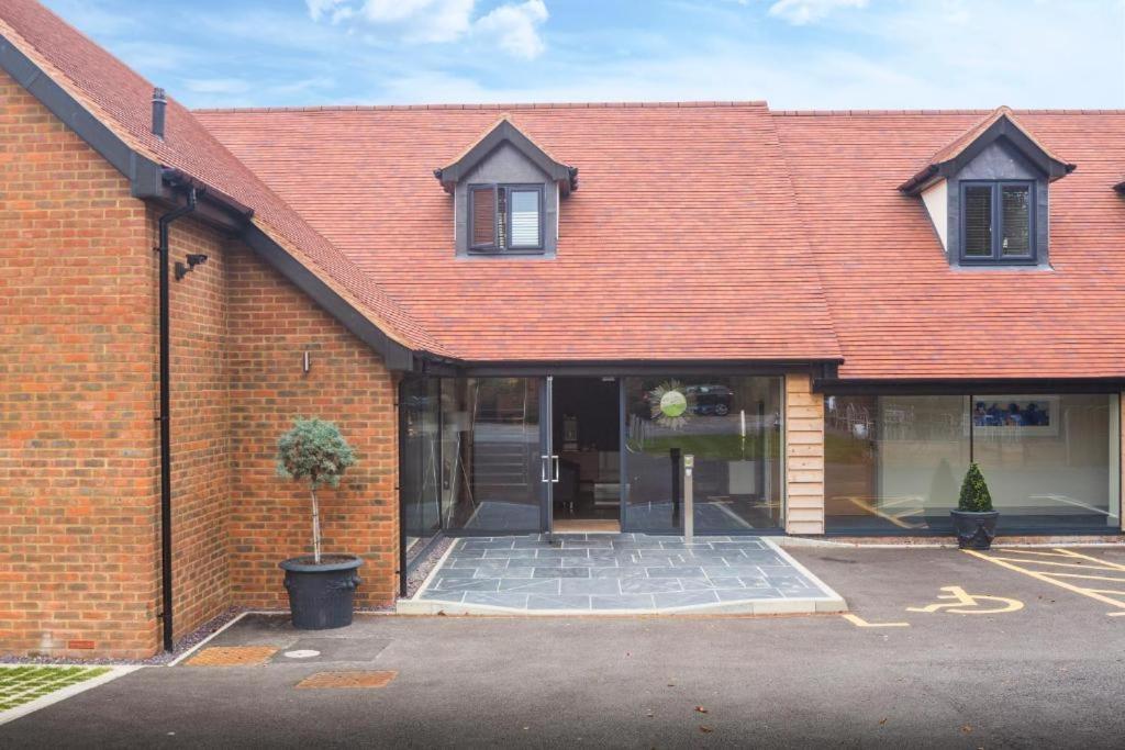 The Chequers 4* Beaconsfield