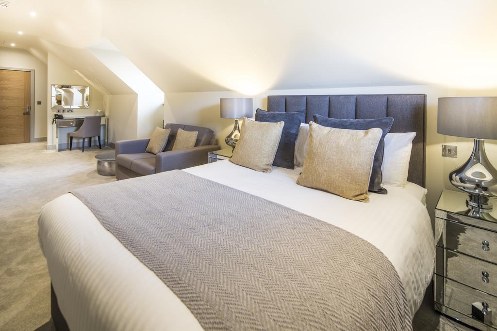 The Chequers Hotel Beaconsfield